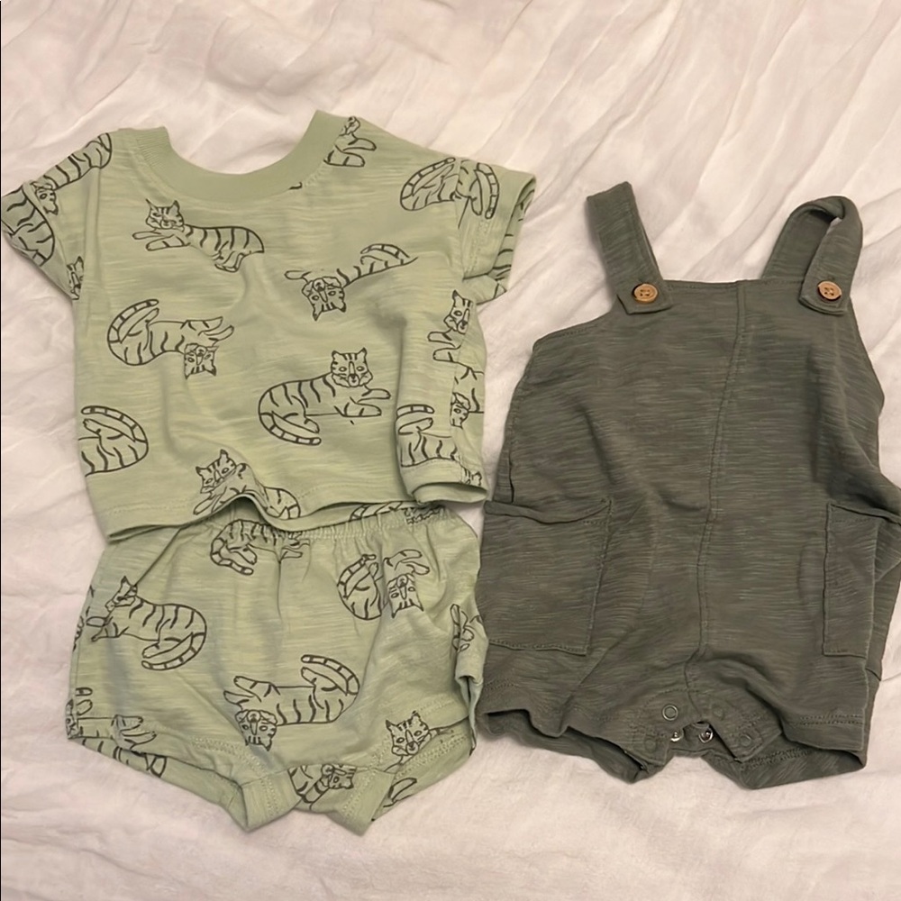 Green Cat Print Baby Outfit Set & Romper
